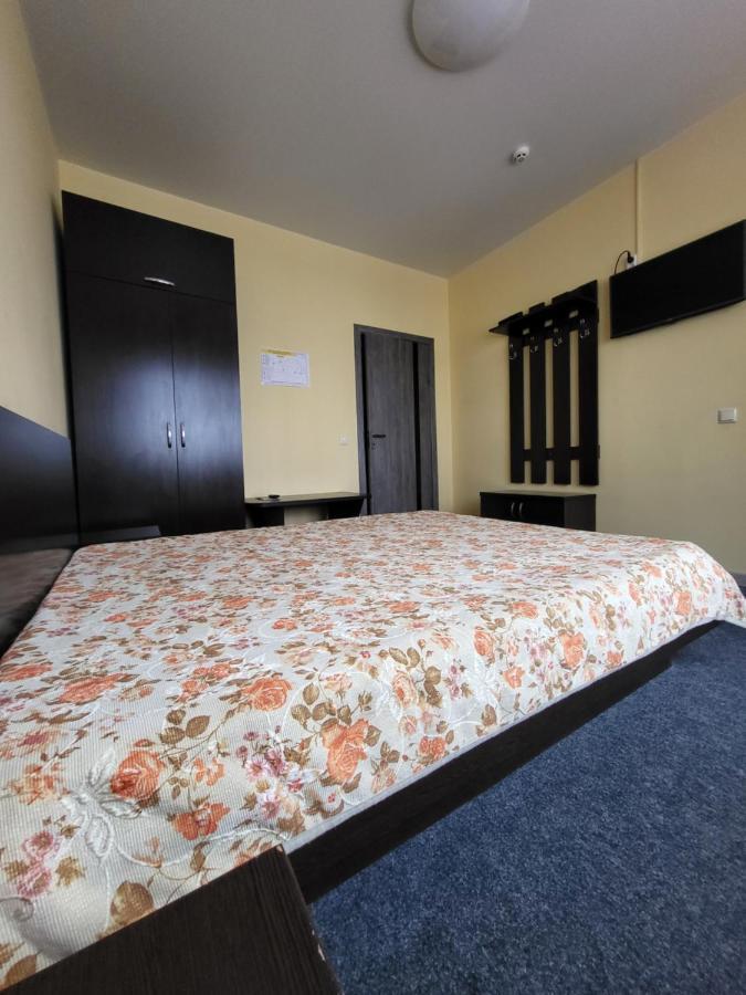 Hotel Амстердам à Khmelʼnytsʼkyy Extérieur photo