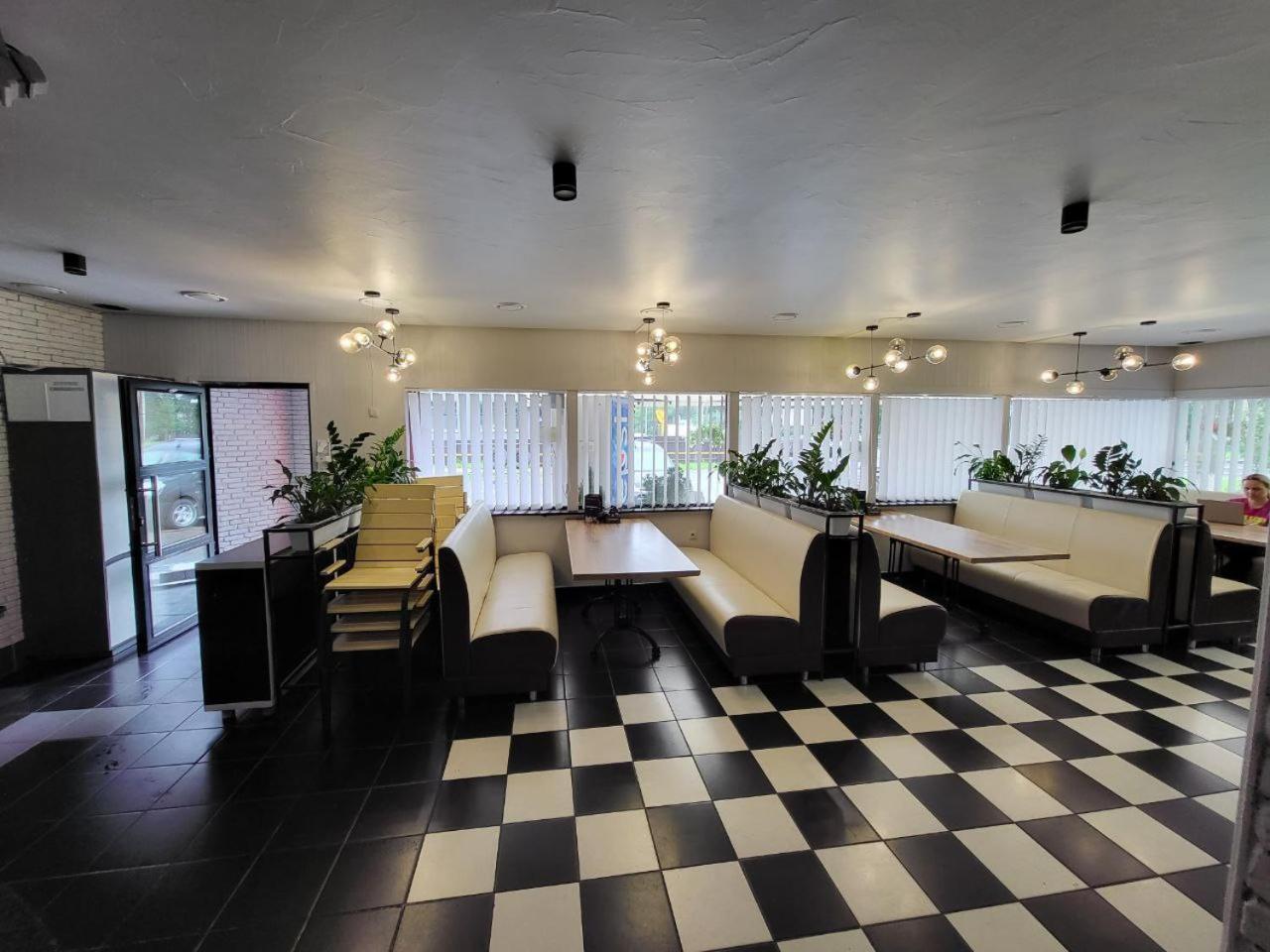 Hotel Амстердам à Khmelʼnytsʼkyy Extérieur photo