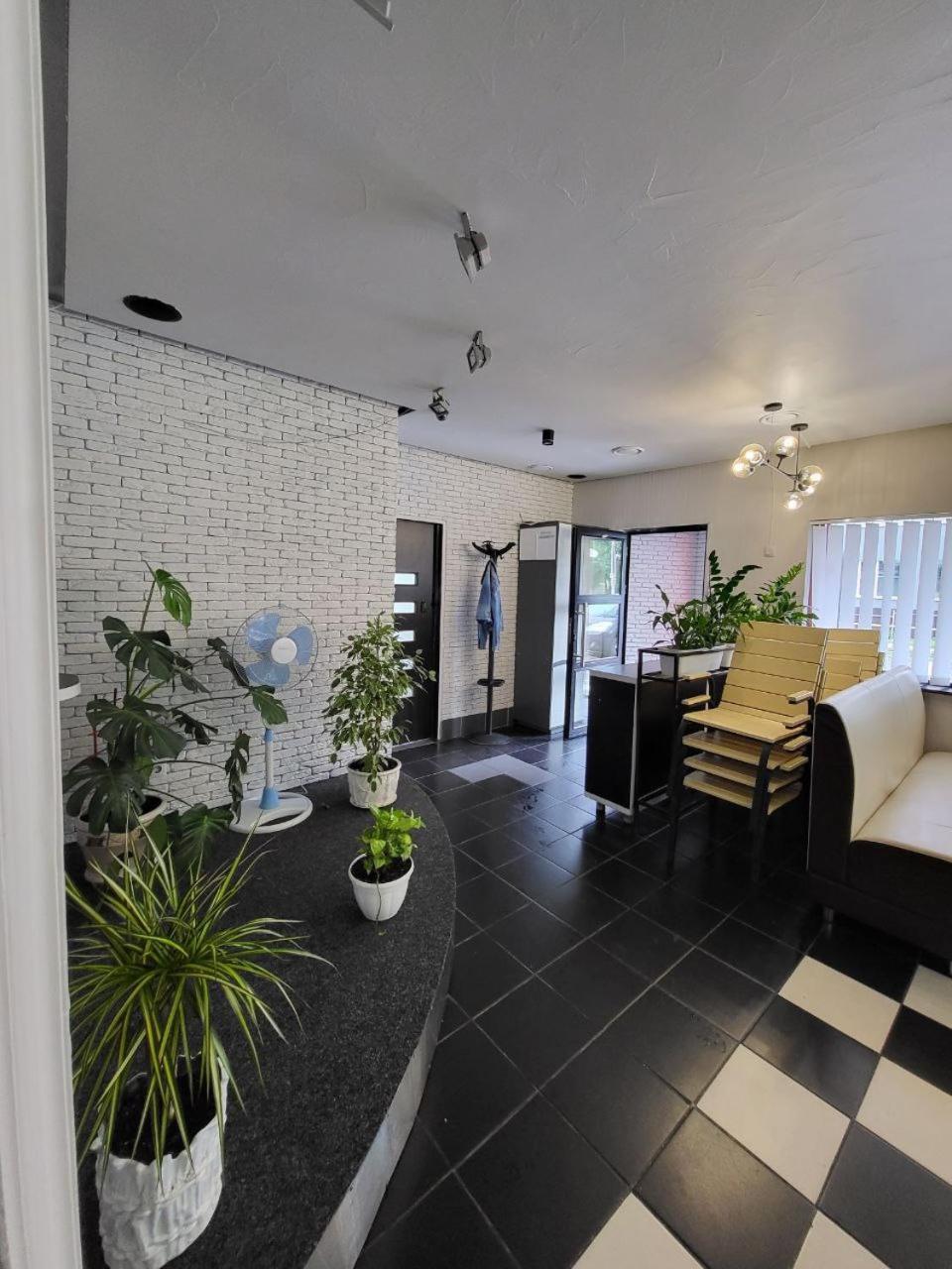 Hotel Амстердам à Khmelʼnytsʼkyy Extérieur photo