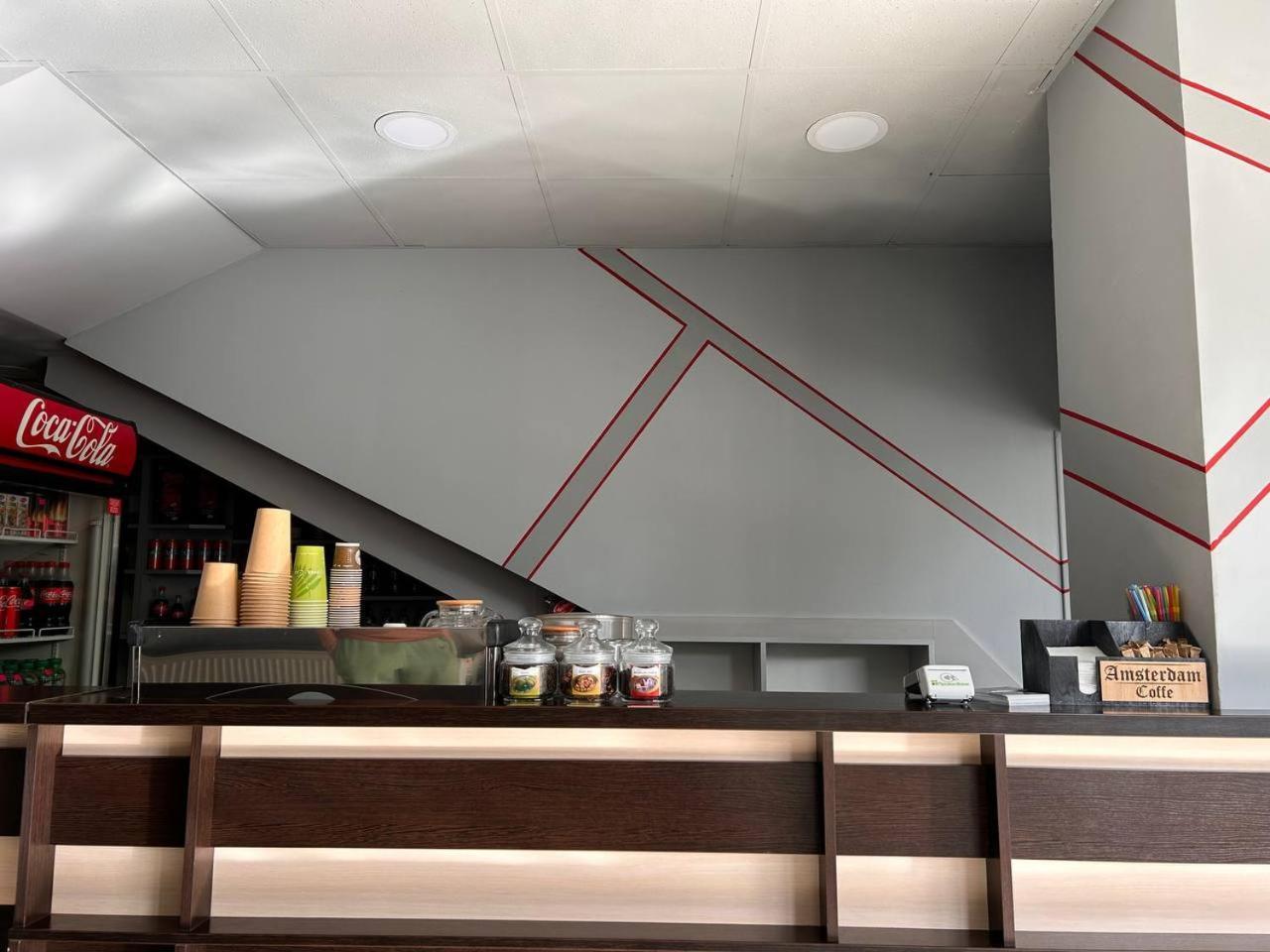 Hotel Амстердам à Khmelʼnytsʼkyy Extérieur photo